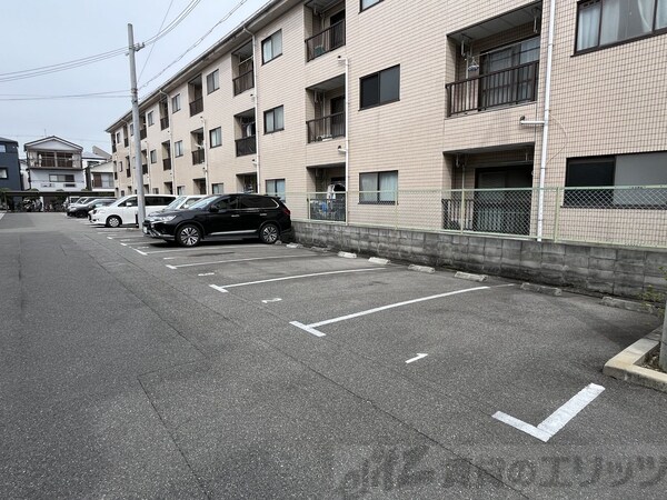 駐車場(駐車場)