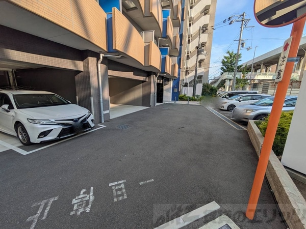 駐車場(駐車場)