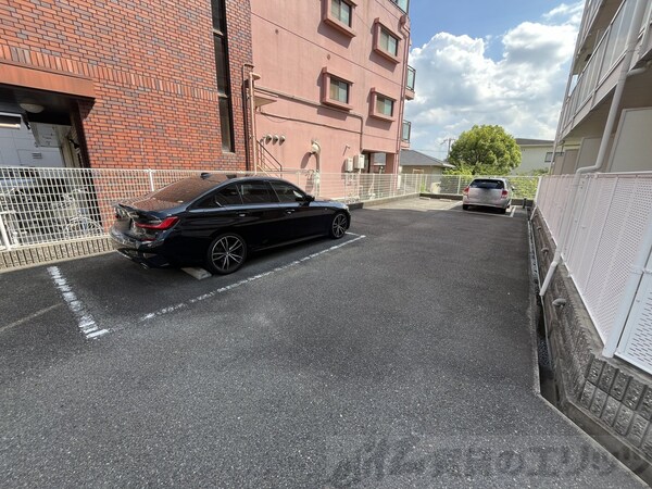 駐車場(駐車場)