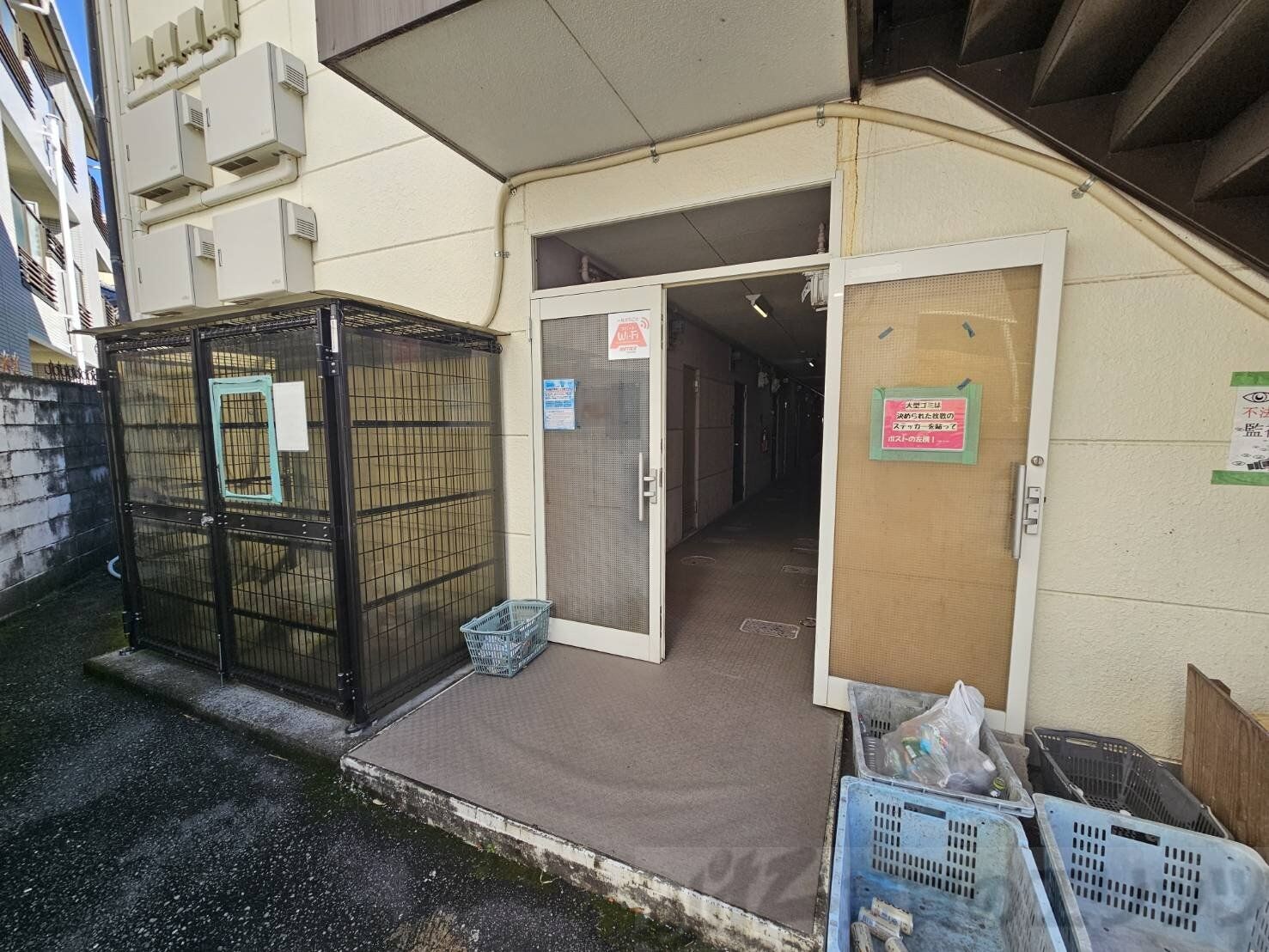 物件内観写真18　(エントランス)