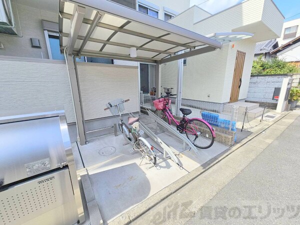 駐車場(駐車場)
