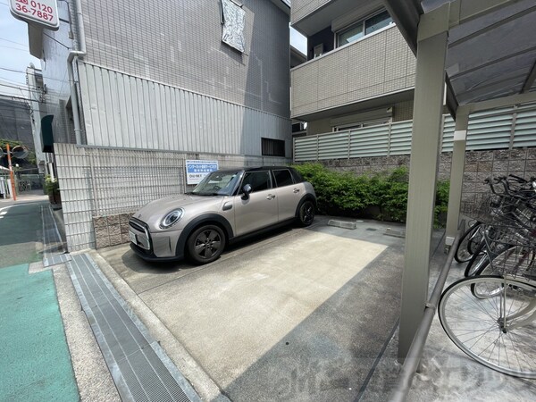 駐車場(駐車場)