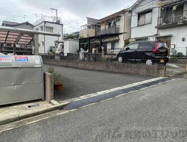 設備(駐車場)
