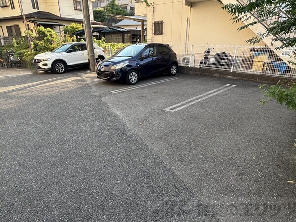 駐車場(駐車場)