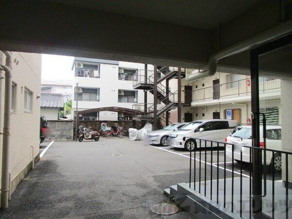 駐車場(駐車場)