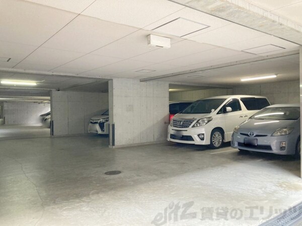 駐車場(駐車場)