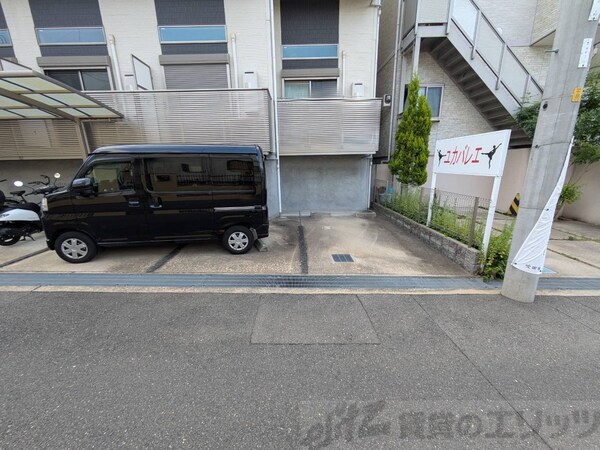 駐車場(駐車場)