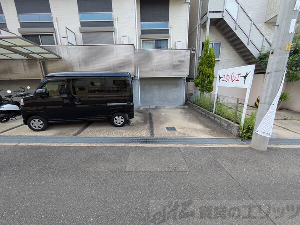 駐車場(駐車場)