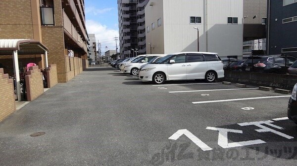 駐車場(駐車場)