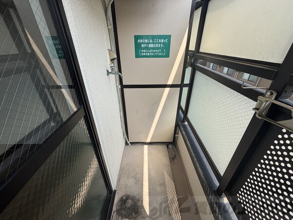 バルコニー(室外洗濯機置き場)