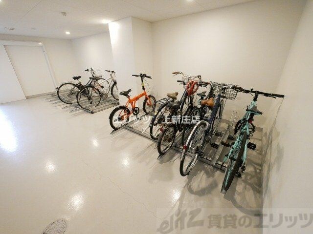 物件内観写真10　(駐車場)