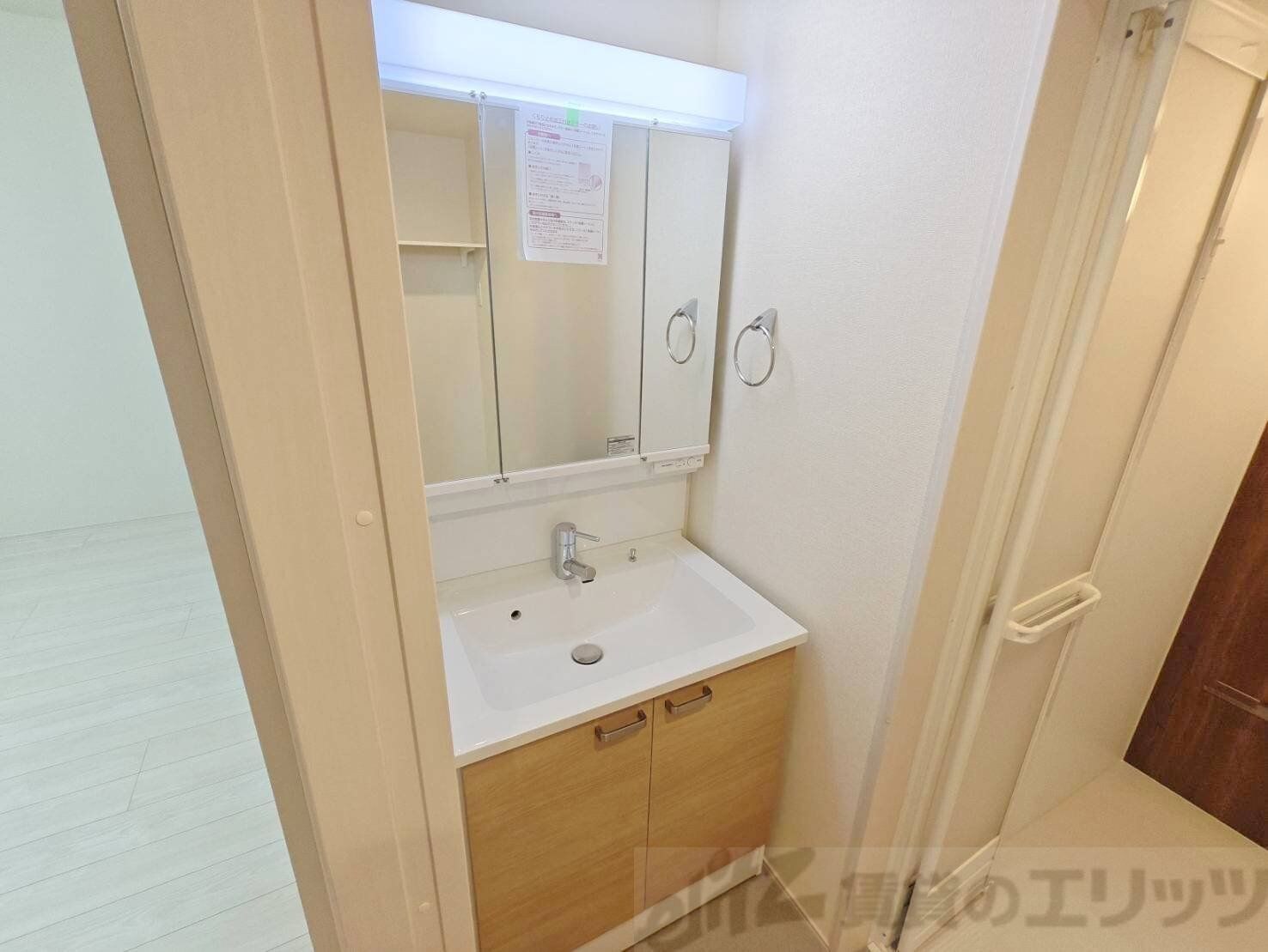 物件内観写真11　(洗面)