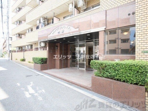 エントランス(エントランス)