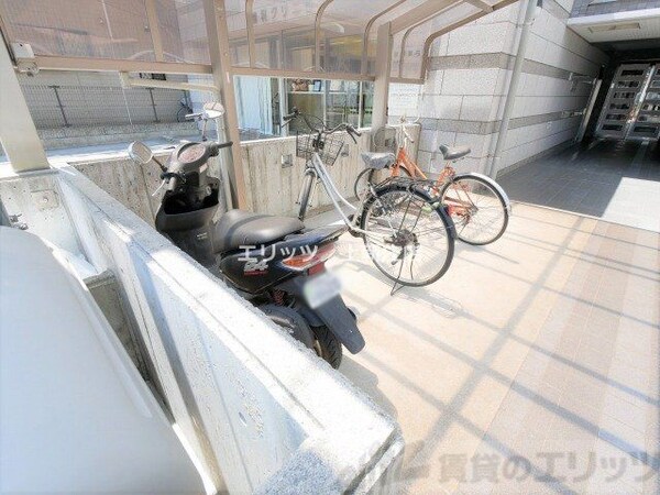 駐車場(駐車場)