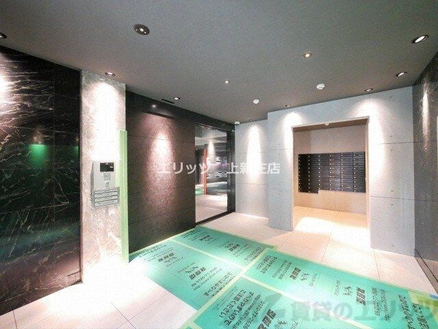 物件内観写真4　(エントランス)