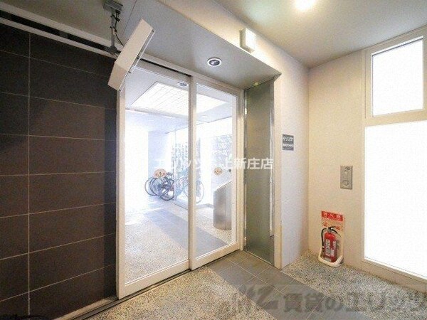 エントランス(エントランス)