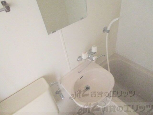 物件内観写真15　(洗面所)