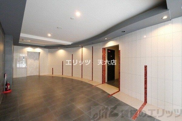 エントランス(エントランス)