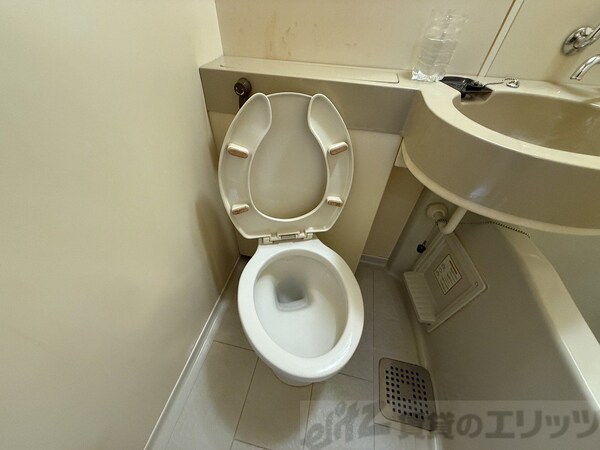 トイレ(トイレ)