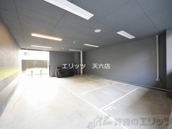 駐車場(駐車場)