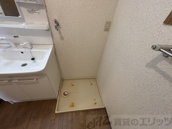 設備(洗濯機置き場)