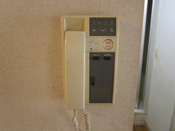 設備(インターホン受け)