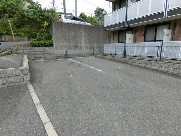 駐車場(駐車場)
