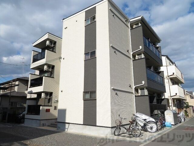 物件外観写真1　(外観)