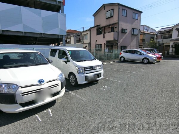 駐車場(駐車場)