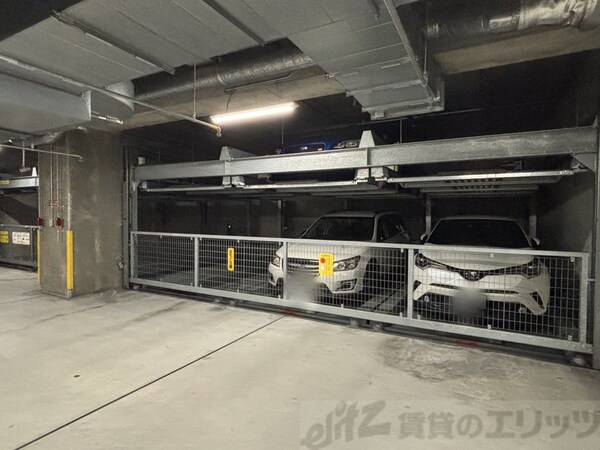 駐車場(駐車場)