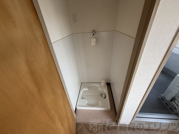 設備(洗濯機置き場)