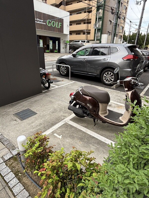 駐車場(駐車場)