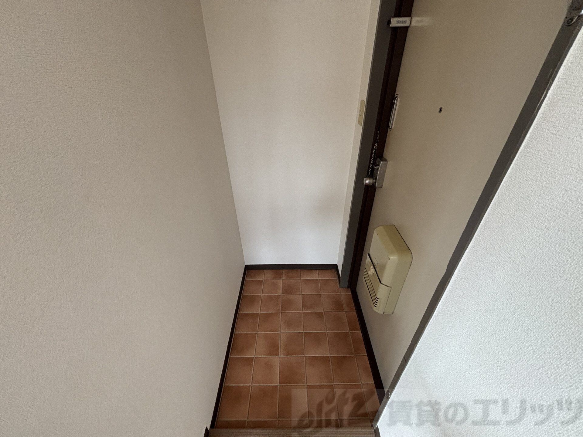 物件内観写真14　(玄関)