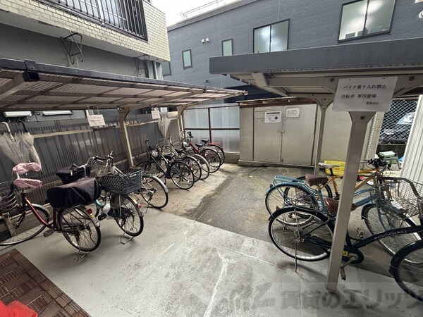 共有部分(駐輪場)