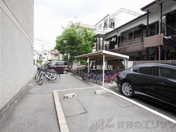 駐車場(駐車場)