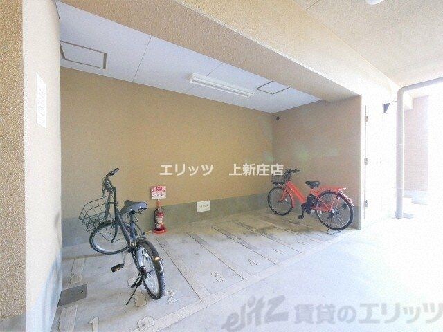 物件内観写真5　(駐車場)