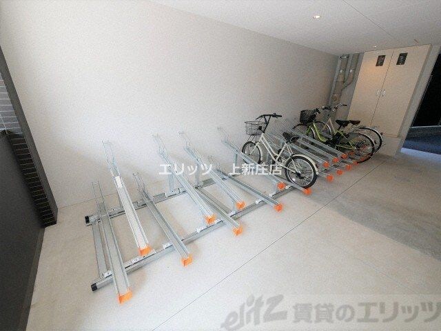 物件内観写真5　(駐車場)