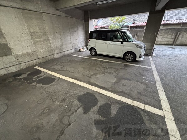 駐車場(駐車場)