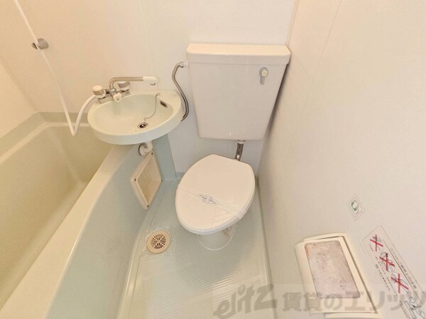 トイレ(トイレ)