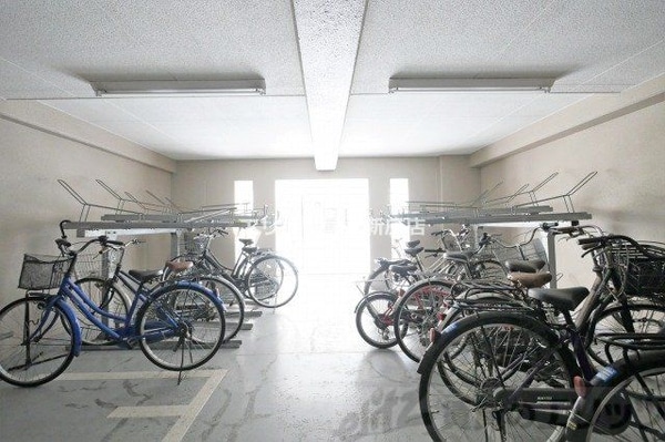 駐車場(駐輪場)