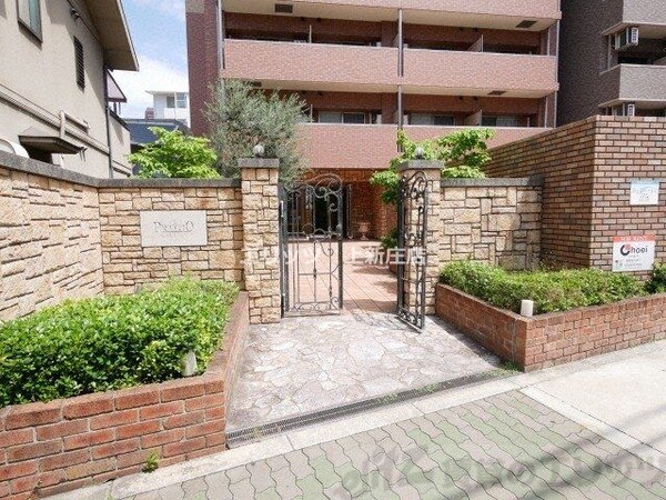 エントランス(エントランス)