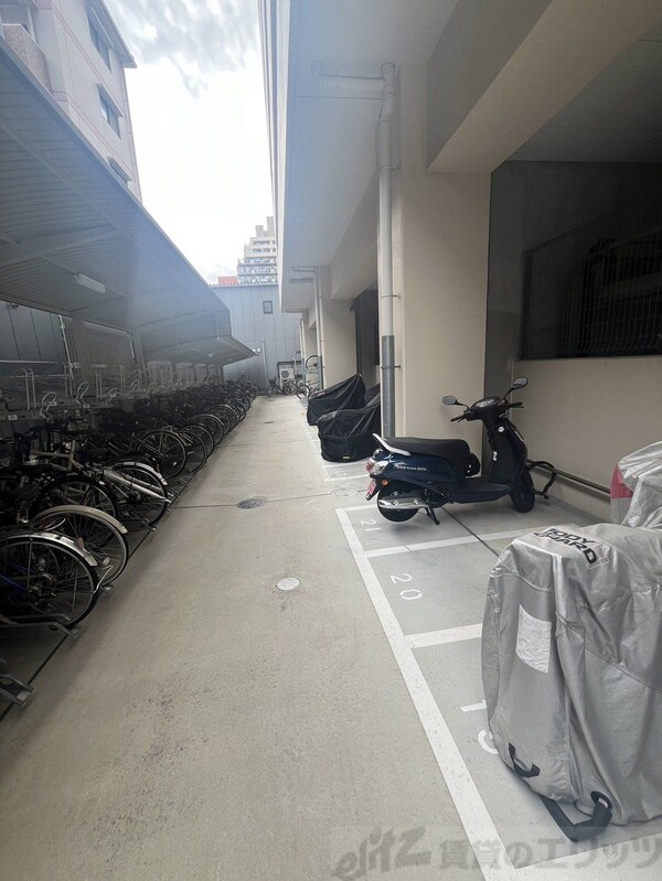 駐車場(駐車場)