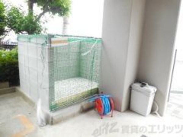 共有部分(ゴミ置き場)