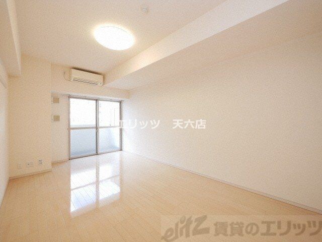 物件内観写真18　(リビング/居室)