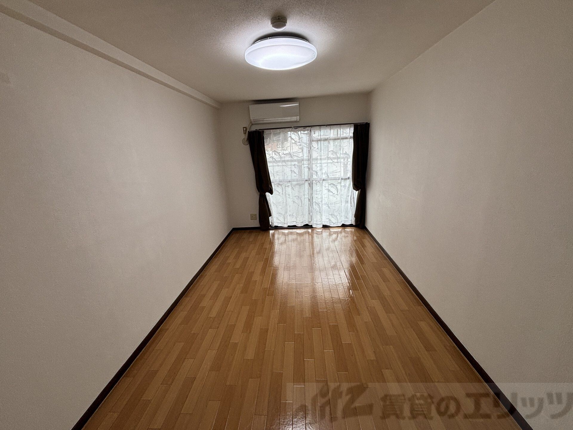 物件内観写真4　(リビング/居室)