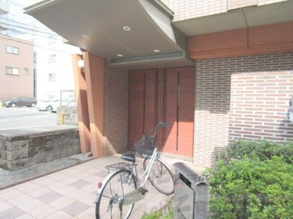 物件内観写真13　(エントランス)