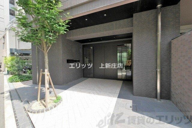 物件内観写真3　(エントランス)