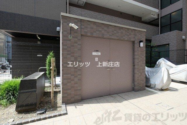 物件内観写真11　(エントランス)