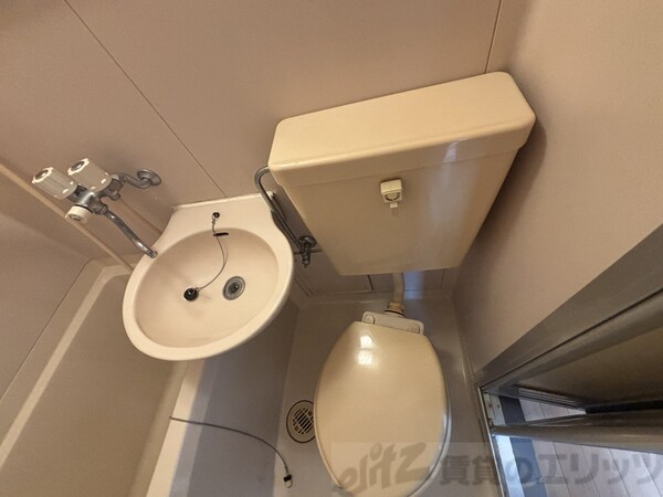 トイレ(トイレ)