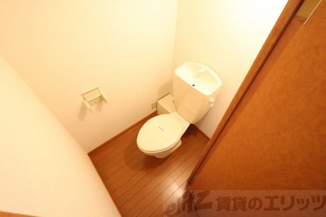 物件内観写真4　(トイレ)